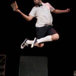 Acrobaties dans le spectacle Au tableau !