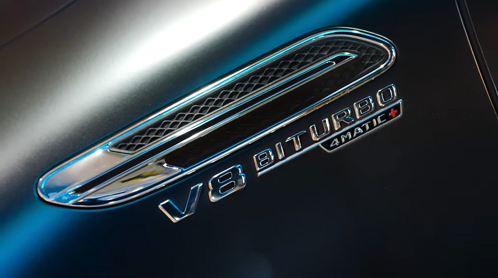 Performance artistique pour Mercedes-Benz